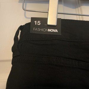 New With Tags Fashion Nova Mid Rise Skinny Jeans size 15
